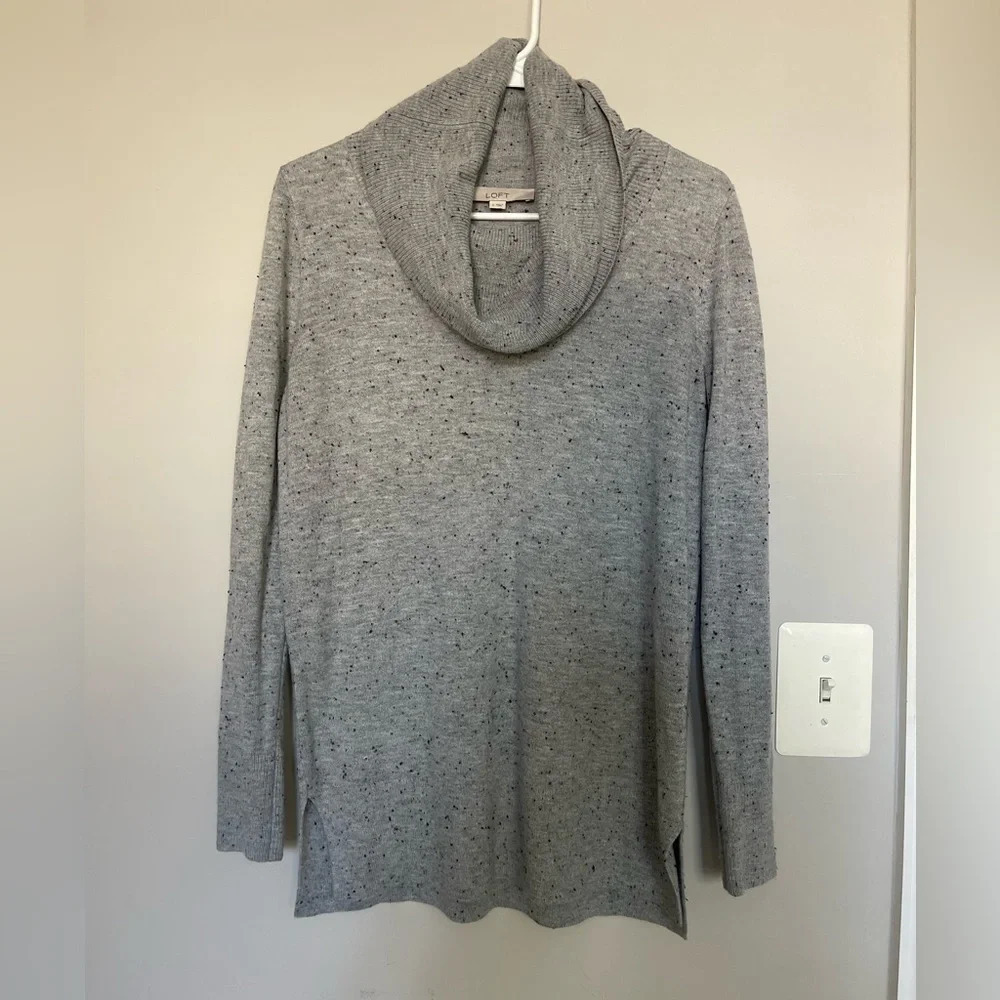 🌸Sale LOFT Flecked Cowl Neck Sweater Small